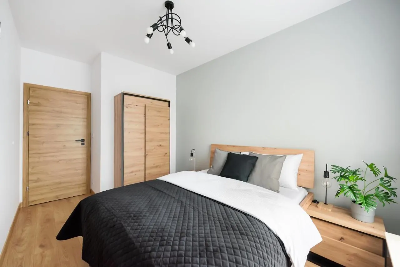Wola Skwer Sunny Apartment Варшава 0*,